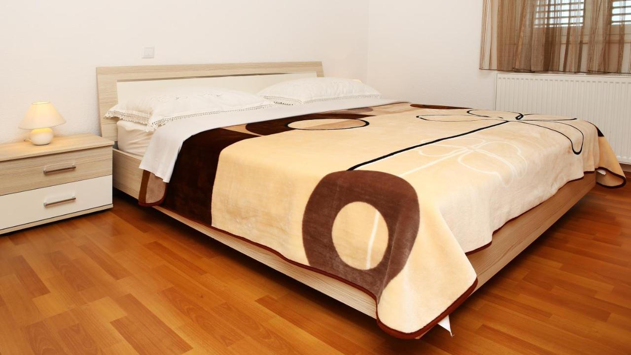 Apartment Matea Trogir Buitenkant foto