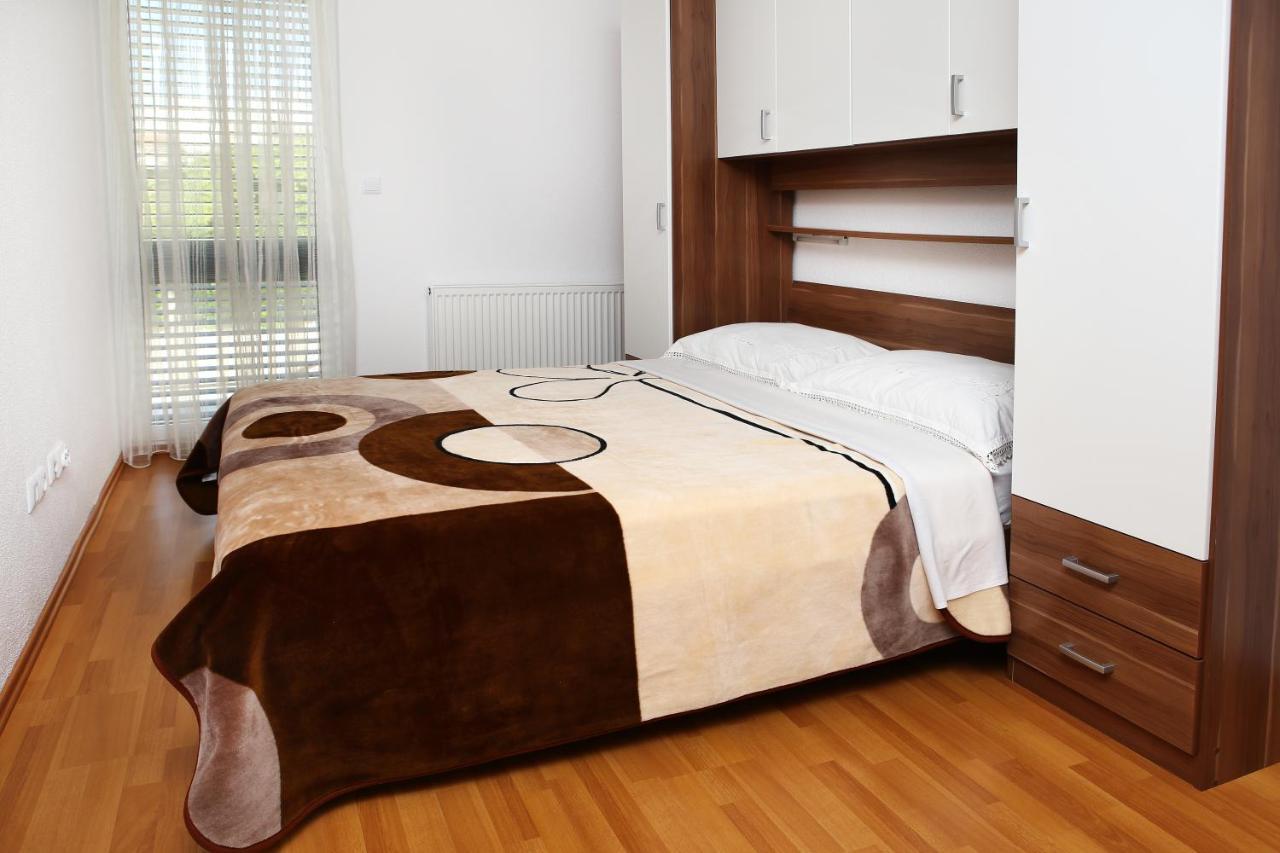 Apartment Matea Trogir Buitenkant foto