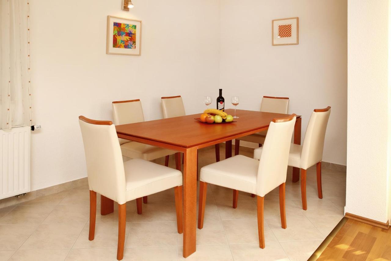 Apartment Matea Trogir Buitenkant foto